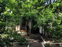 Casa de vanzare, cu 4 camere, 160 mp, zona Pacurari